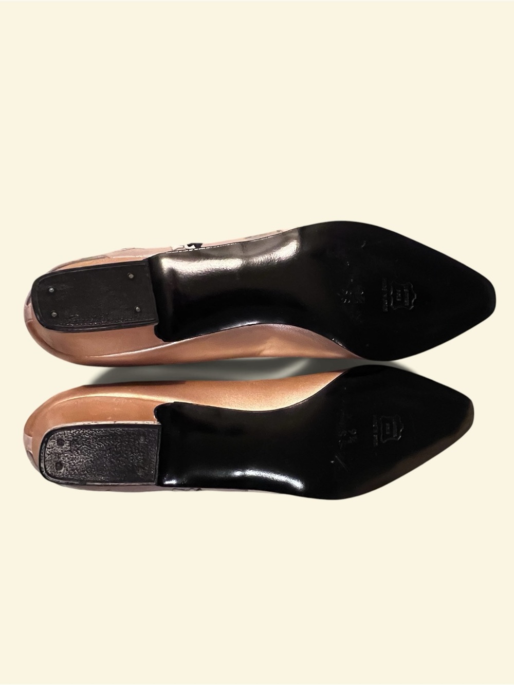 Vintage Margaret Jerrold Pointed Toe Flats with penguin and polar bear design. - Picture 7 of 11